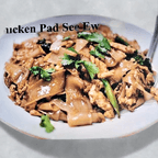 Best Pad Se Ew (soy base sauce) in Portland, OR